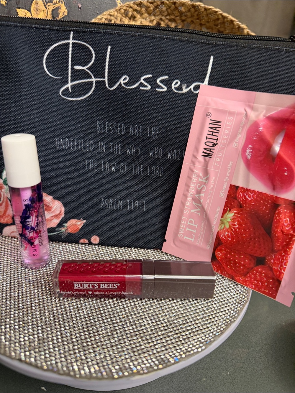 Burt's Bees Liquid Lipstick and more! Beauty bundle 4 items